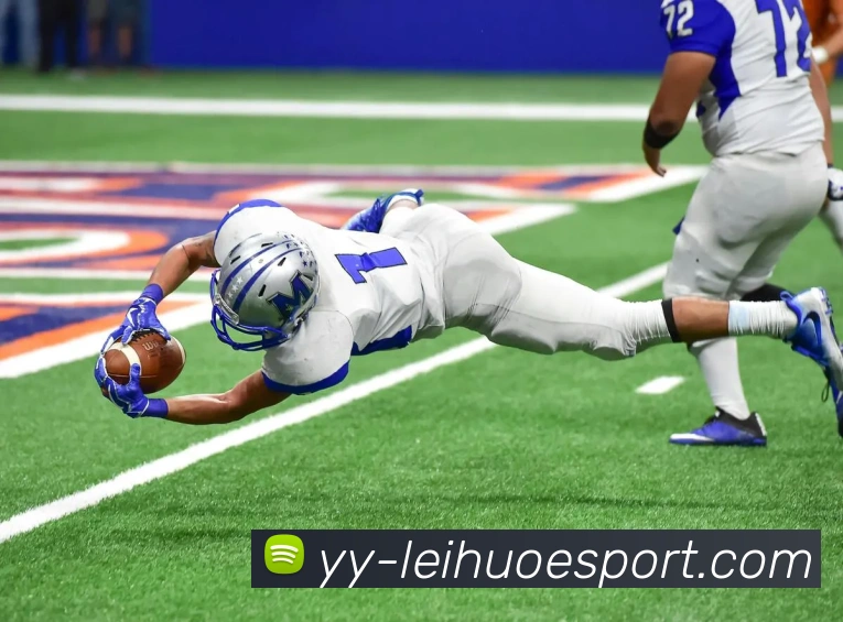 明天独行侠对阵雄鹿浓眉和加福德出战存疑莱夫利可能缺席比赛